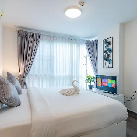 Luxury 2 Bedroom Condo Old City 168